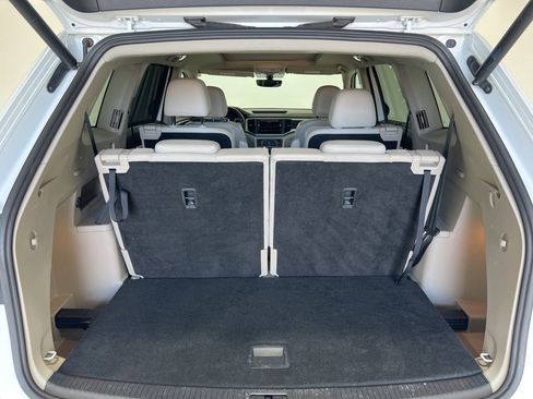 Used 2021 Volkswagen Atlas SE w/ Panoramic Sunroof Package image 23