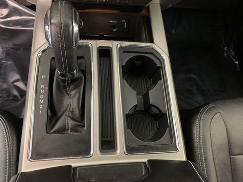 Used 2015 Ford F150 Lariat AWD/4WD image 27