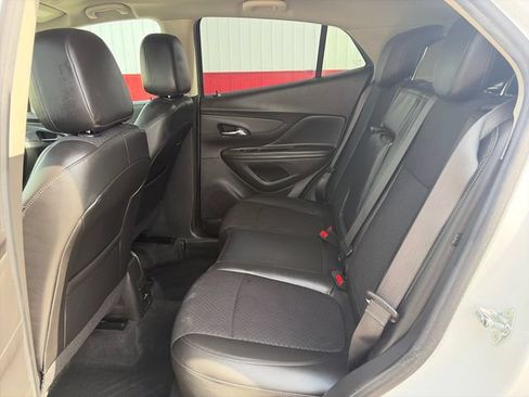 Used 2022 Buick Encore Preferred w/ Safety Package AWD/4WD image 39