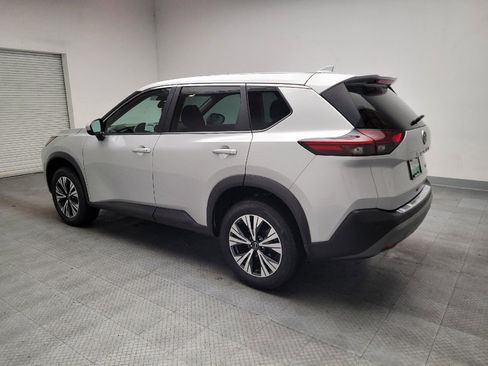Used 2023 Nissan Rogue SV FWD image 3
