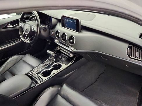 Used 2021 Kia Stinger GT-Line RWD image 23