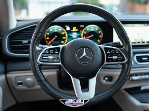 Used 2020 Mercedes-Benz GLS 450 4MATIC image 25