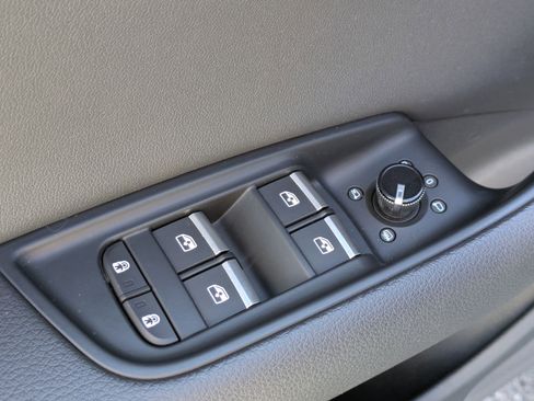 Certified 2019 Audi Q8 Premium w/ Convenience Package AWD/4WD image 10