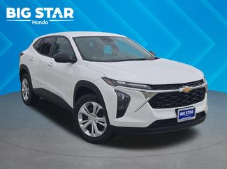 Used 2025 Chevrolet Trax LS FWD video 1