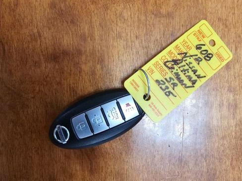 Used 2012 Nissan Altima 3.5 SR FWD image 45