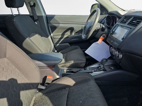 Used 2022 Mitsubishi Outlander Sport SE image 24