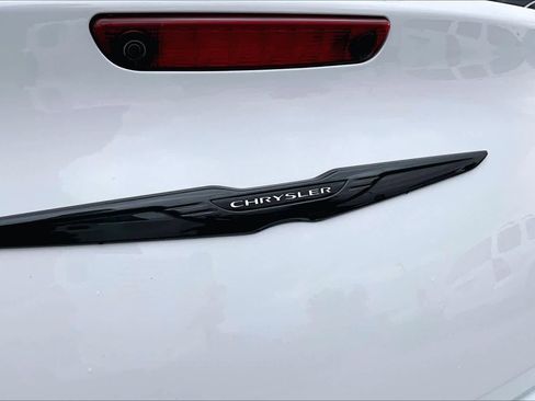 Used 2023 Chrysler 300 Touring L w/ Comfort Group RWD image 29