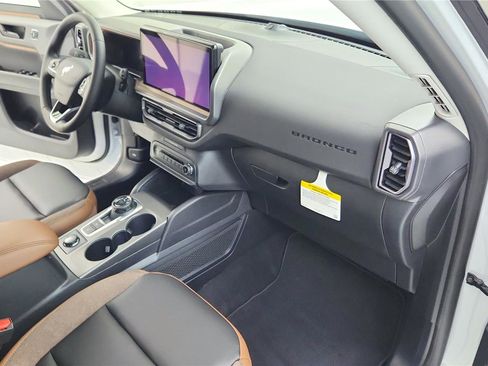 New 2025 Ford Bronco Sport Outer Banks w/ Outer Banks Tech Package+ image 33