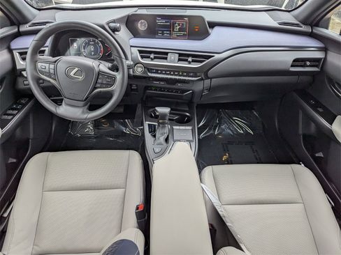 Used 2021 Lexus UX 200 w/ Premium Package image 13