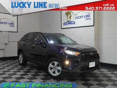 Used 2020 Toyota RAV4 XLE w/ Convenience Package AWD/4WD image 1