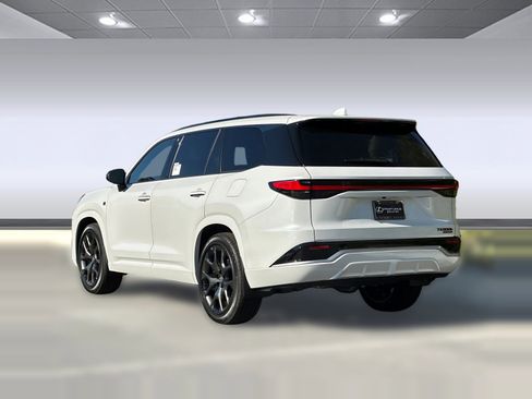New 2026 Lexus TX 500h AWD image 3