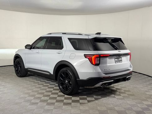 Used 2025 Ford Explorer Platinum w/ Ultimate Package AWD/4WD image 8