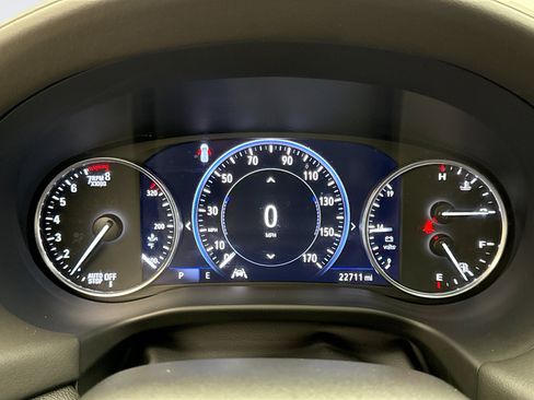 Used 2022 Buick Enclave Avenir w/ Avenir Technology Package image 13