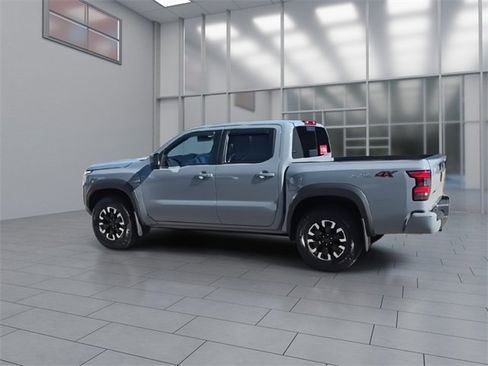 Certified 2023 Nissan Frontier PRO-4X w/ Pro Convenience Package image 6