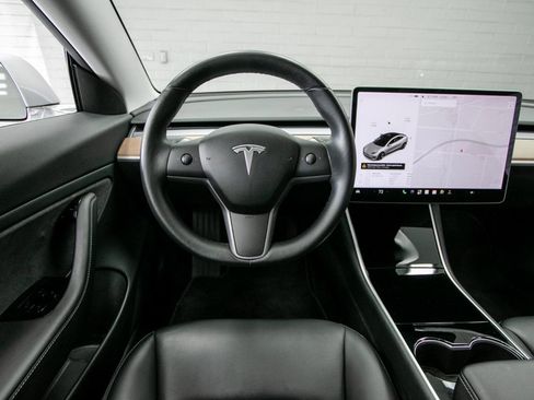 Used 2018 Tesla Model 3 Long Range AWD/4WD image 13