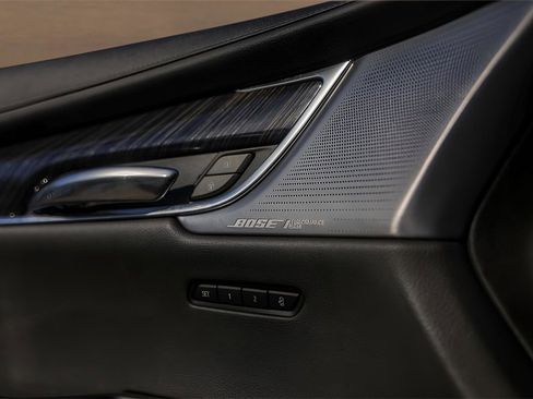 Certified 2024 Cadillac XT6 Premium Luxury w/ Technology Package image 19