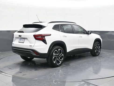 New 2026 Chevrolet Trax RS w/ Sunroof Package image 15