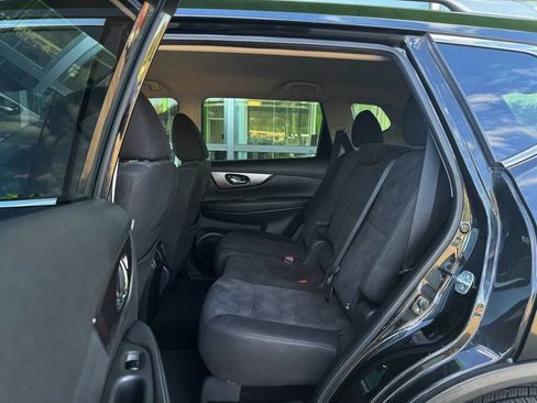 Used 2016 Nissan Rogue SV AWD/4WD image 11
