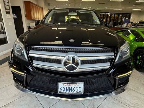Used 2013 Mercedes-Benz GL 550 4MATIC image 2