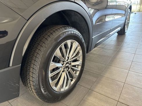 Certified 2024 Cadillac XT4 Premium Luxury FWD image 14