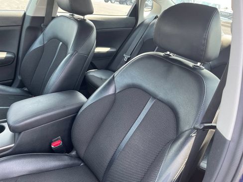 Used 2019 Kia Optima S w/ S Panoramic Sunroof Package FWD image 12