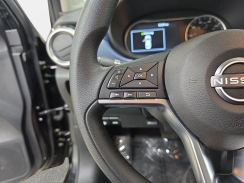 Used 2025 Nissan Versa SV FWD image 17