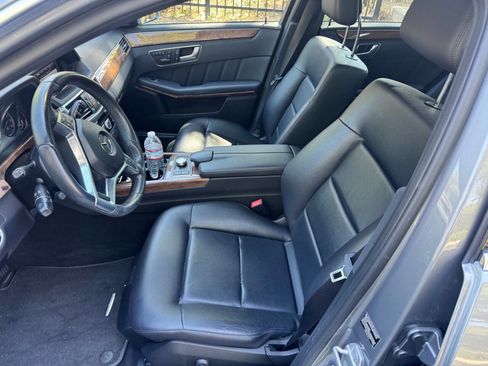 Used 2013 Mercedes-Benz E 350 Sedan image 12