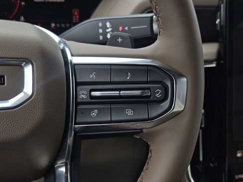 New 2026 GMC Yukon Denali w/ Sun & Power Step Package image 17