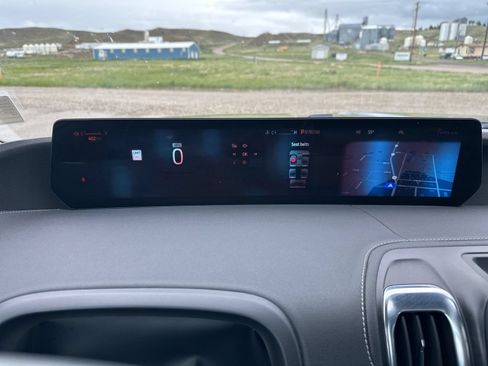 Used 2025 Ford Expedition Max Platinum AWD/4WD image 11