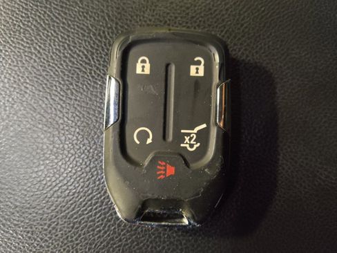 Used 2017 GMC Acadia SLT image 32