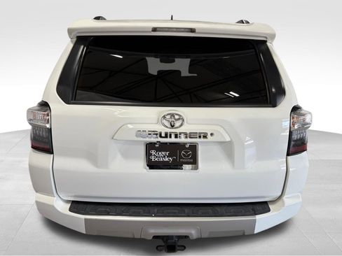 Used 2019 Toyota 4Runner SR5 Premium image 7