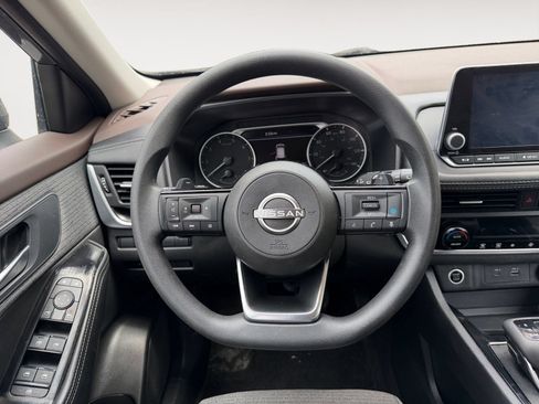 Used 2023 Nissan Rogue SV AWD/4WD image 12