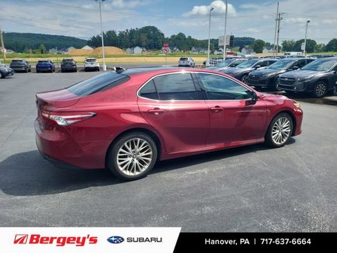 Used 2018 Toyota Camry XLE w/ Driver Assist Package FWD image 4