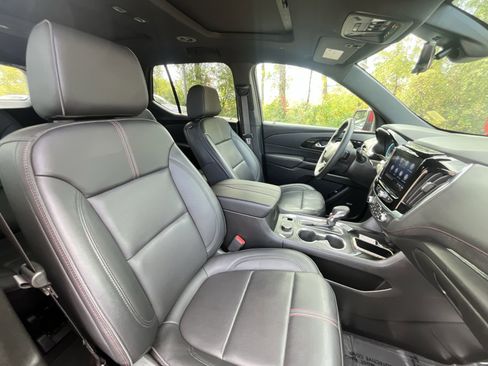 Certified 2023 Chevrolet Traverse RS image 29