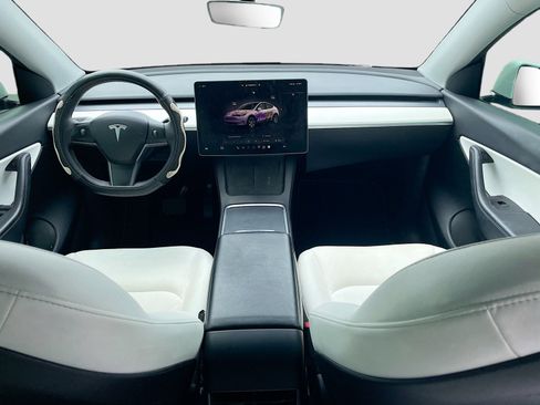 Used 2022 Tesla Model Y Long Range AWD/4WD image 15