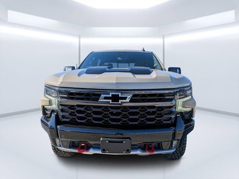 Used 2023 Chevrolet Silverado 1500 ZR2 w/ Technology Package image 7
