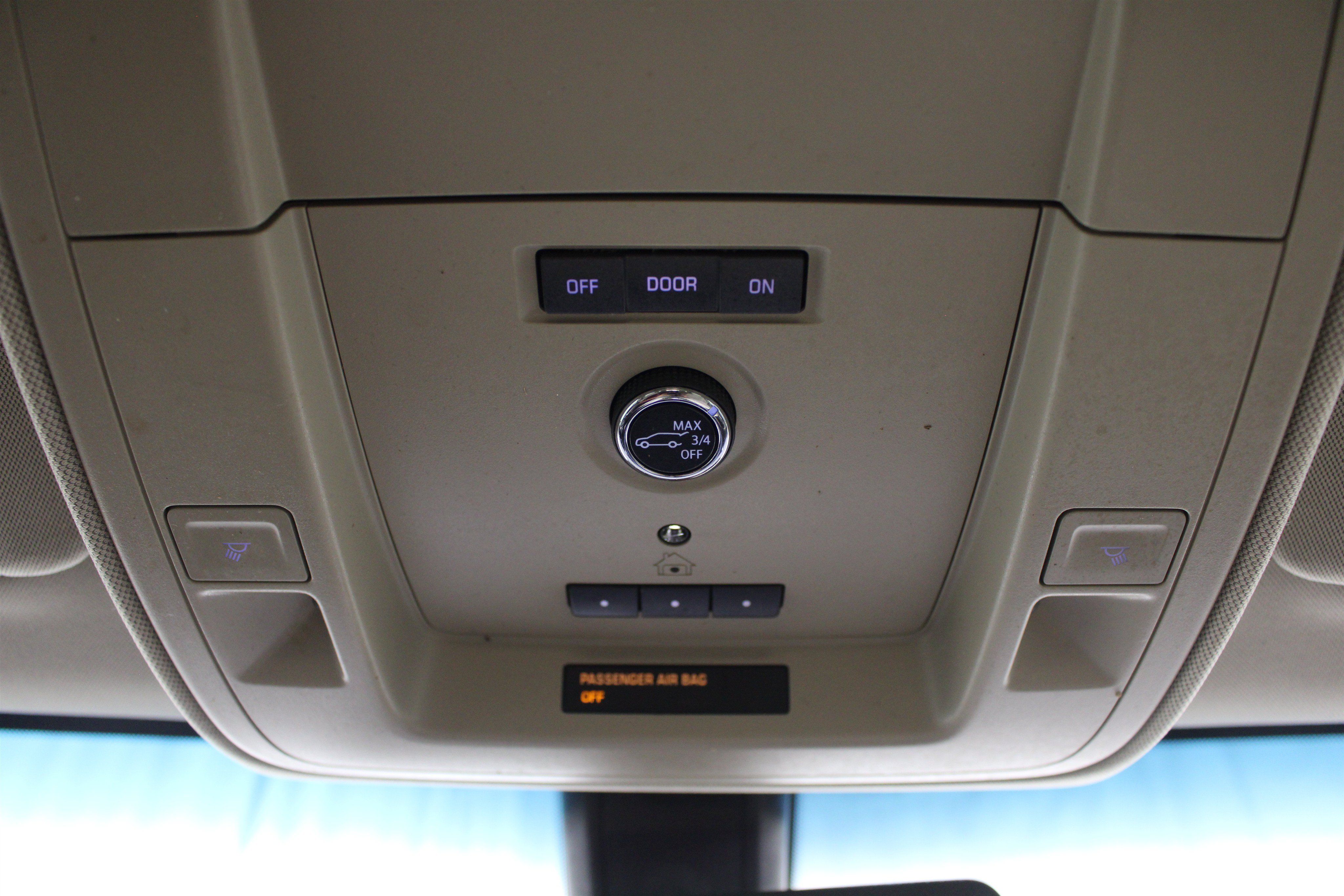 Used 2019 Cadillac Escalade Platinum Sport AWD/4WD image 19