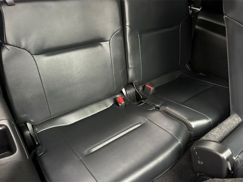 Used 2023 Mitsubishi Outlander SEL image 18