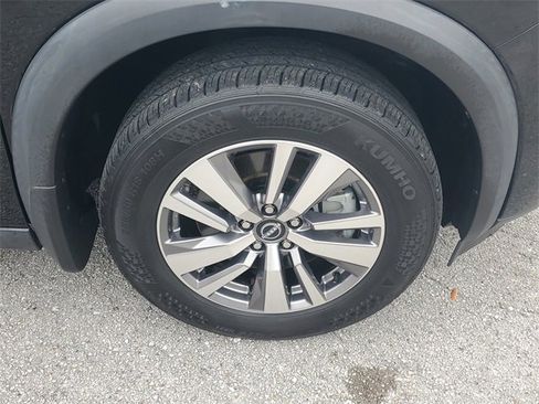 Used 2022 Nissan Pathfinder SL image 7