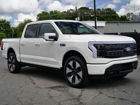 Used 2024 Ford F150 Lightning Platinum AWD/4WD image 4