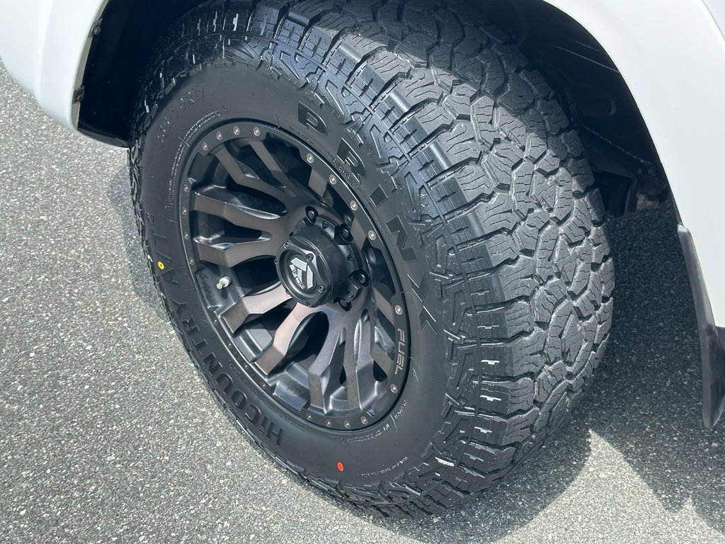 Used 2016 Toyota 4Runner SR5 AWD/4WD image 37