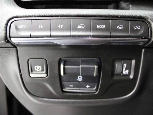 Certified 2024 Cadillac Escalade Sport w/ LPO, ONYX Package image 25