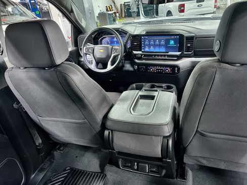 Used 2025 Chevrolet Silverado 2500 LT w/ Convenience Package AWD/4WD image 22