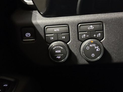 New 2026 Chevrolet Silverado 1500 LT AWD/4WD image 19