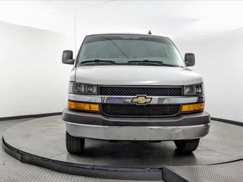 Used 2020 Chevrolet Express 2500 w/ Driver Convenience Package image 12