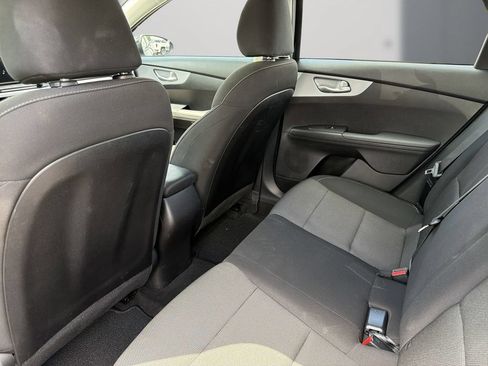 Used 2023 Kia Forte LXS w/ LXS Technology Package FWD image 14