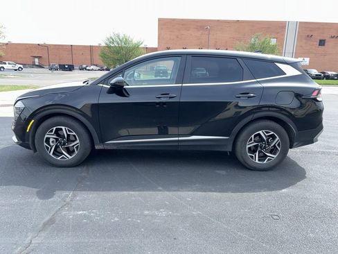 Used 2024 Kia Sportage LX image 7