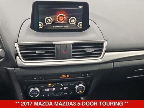 Used 2017 MAZDA MAZDA3 Touring FWD image 29