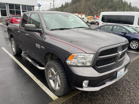 Used 2016 RAM 1500 Express image 2