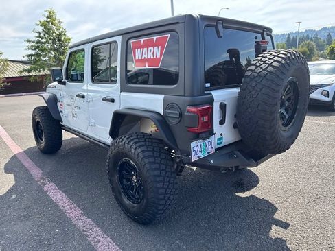 Used 2018 Jeep Wrangler Unlimited Rubicon AWD/4WD image 9